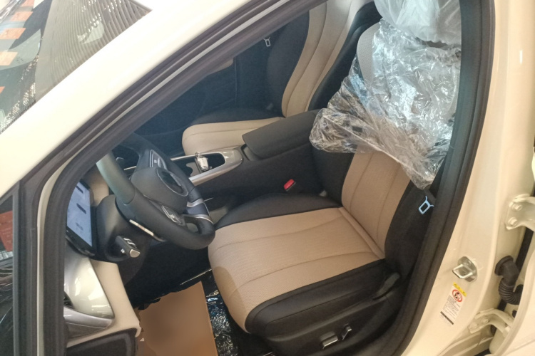 比亚迪 海豚 2025款 智驾版 420km 自由版中控内饰19