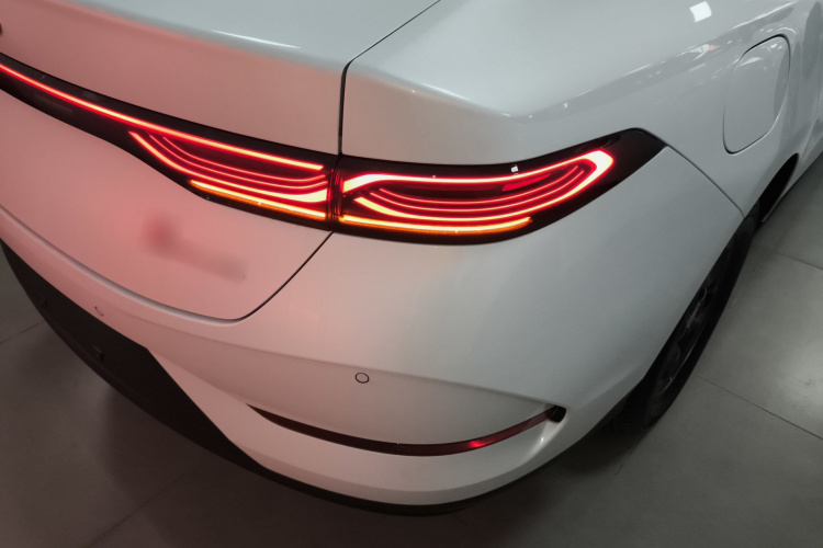 比亚迪 秦PLUS 2025款 DM-i 智驾版 128KM进取型车身外观9