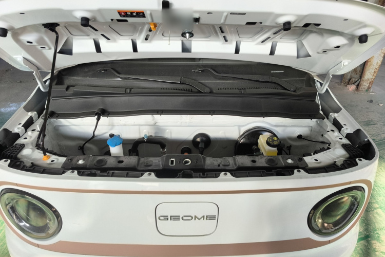 吉利银河 2024款 熊猫mini 200km 耐力熊机舱底盘24