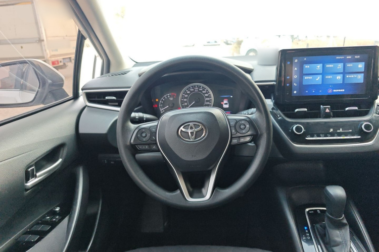 丰田 亚洲狮 2021款 2.0L 豪华版中控内饰13