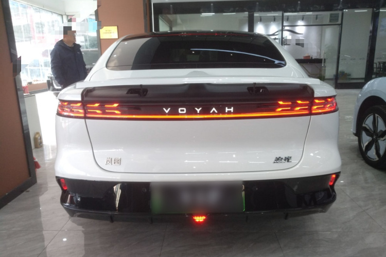 岚图汽车 岚图追光 2023款 四驱旗舰版车身外观6004