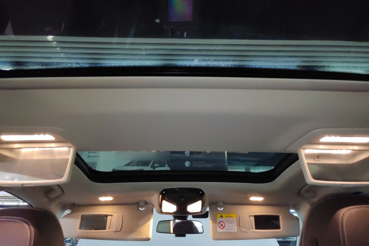 宝马5系 2018款 改款 530Li 领先型 豪华套装中控内饰22