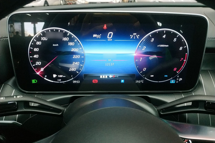 奔驰C级 2023款 改款二 C 260 L 运动版局部细节14