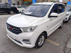 五菱汽车 五菱宏光 2021款 1.5L S舒适型LAR