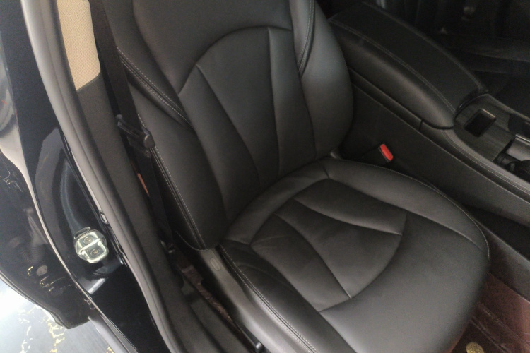 别克 君越 2022款 552T 豪华型局部细节41