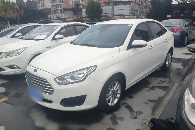 福特 福睿斯 2019款 改款 1.5L 手动质享型 国VI车身外观1