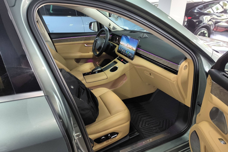 鸿蒙智行 问界M5 2022款 增程四驱旗舰版局部细节41