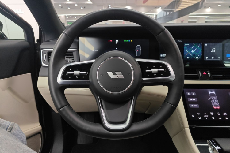 理想汽车 理想ONE 2021款 增程6座版中控内饰13