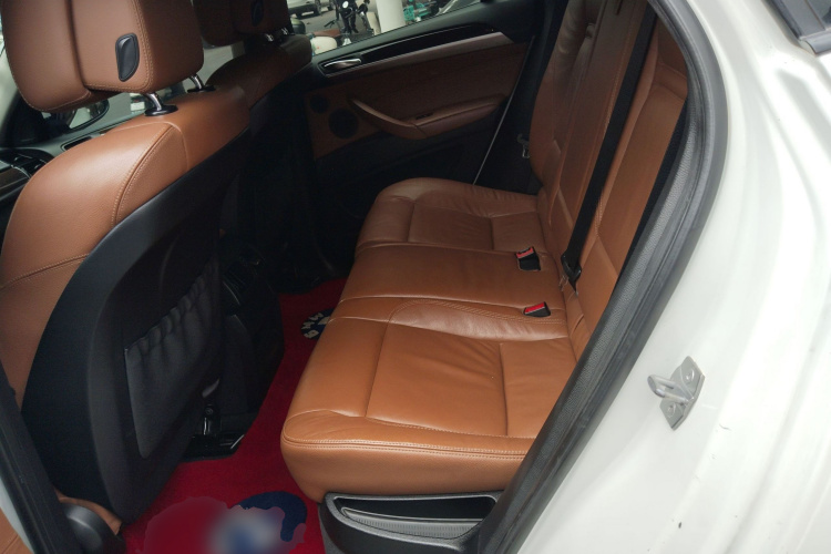 宝马X6 2014款 xDrive35i 运动型中控内饰21