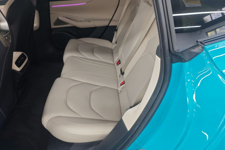 小米汽车 小米SU7 2024款 四驱超长续航高阶智驾Max版中控内饰7004