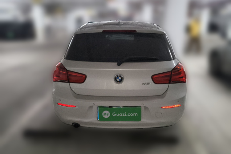 宝马1系(进口) 2016款 118i 领先型车身外观6