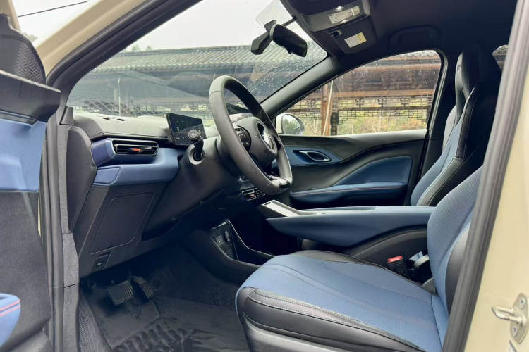 比亚迪 海鸥 2024款 荣耀版 305km 活力版中控内饰7001