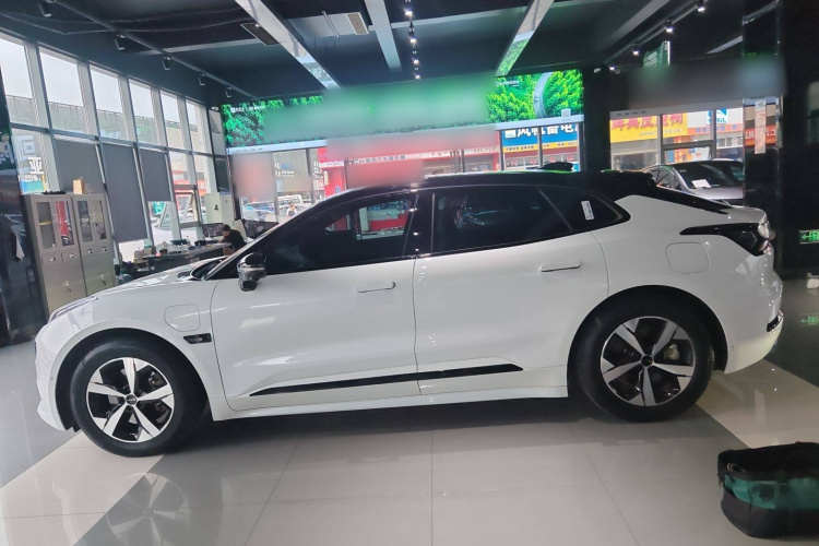 极氪001 2023款 WE版 86kWh车身外观6003