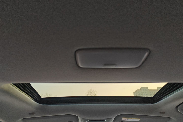 丰田 锋兰达 2022款 2.0L CVT豪华PLUS版中控内饰22