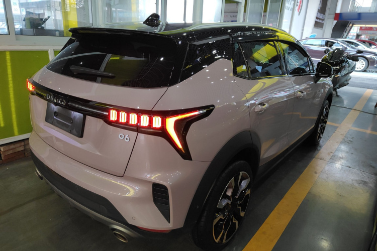 领克06 2023款 Remix 1.5T Shero车身外观6005