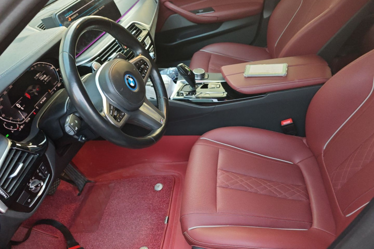 宝马5系新能源 2022款 535Le M运动套装中控内饰19