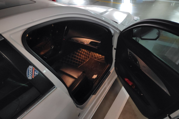 凯迪拉克ATS-L 2017款 28T 时尚型局部细节9005