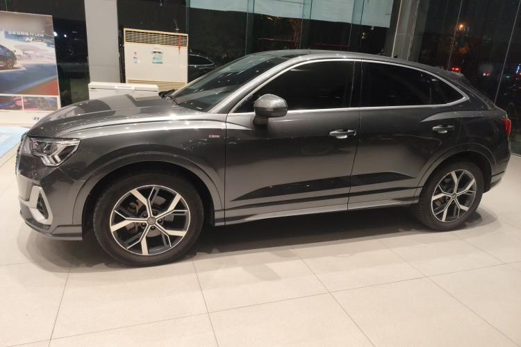 奥迪Q3 Sportback 2020款 40 TFSI 时尚型车身外观6003