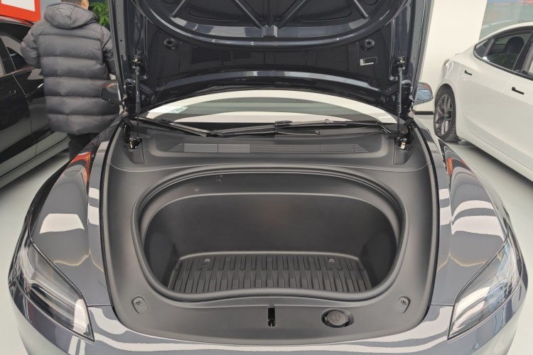 特斯拉 Model 3 2025款 改款 后轮驱动版局部细节24