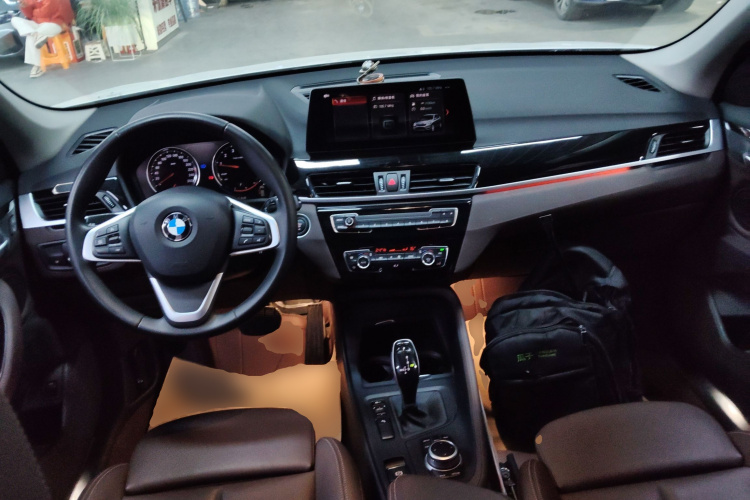 宝马X1 2020款 sDrive25Li 领先型中控内饰12