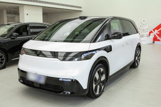 极氪MIX 2025款 智驾版