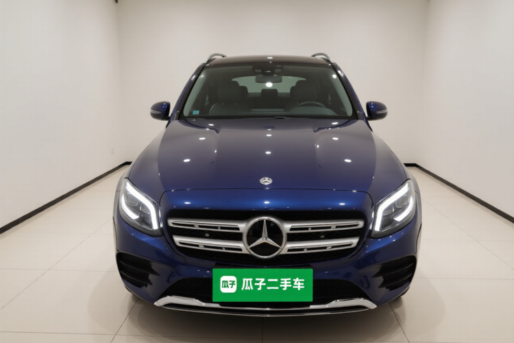 奔驰GLB 2020款 改款 GLB 200 动感型车身外观2