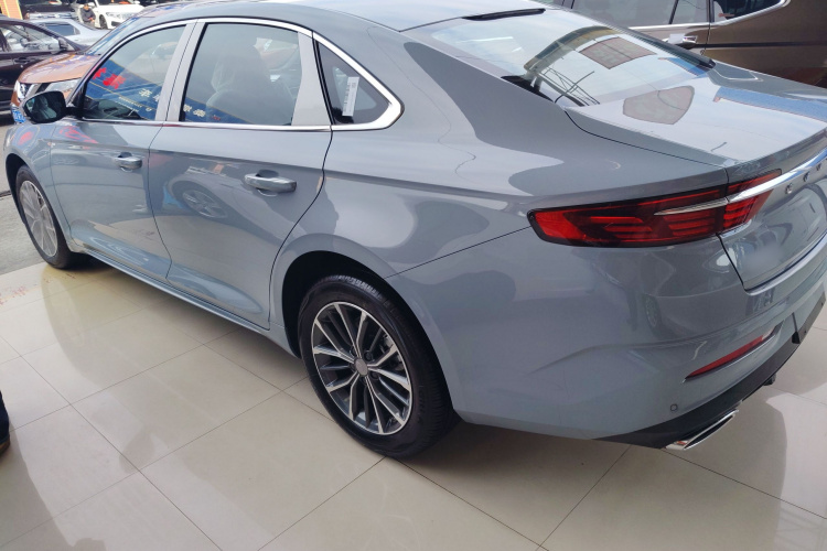 吉利汽车 星瑞 2025款 东方曜 1.5TD 扶摇版车身外观6006