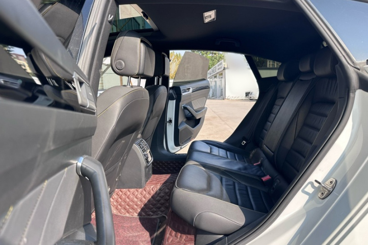 一汽-大众CC 2021款 330TSI 上市特别版中控内饰7003