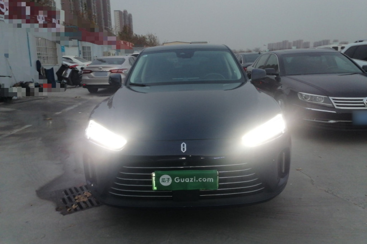 鸿蒙智行 问界M5 2022款 增程四驱性能版车身外观2