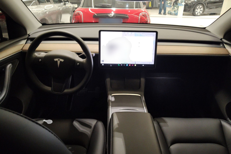 特斯拉 Model Y 2022款 改款 后轮驱动版中控内饰12