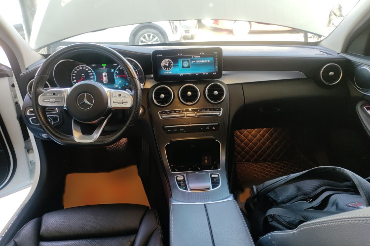 奔驰C级 2021款 C 260 L 运动版中控内饰7002