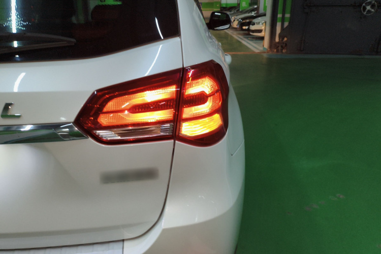 哈弗H2 2017款 蓝标 1.5T 手动两驱精英型车身外观6006