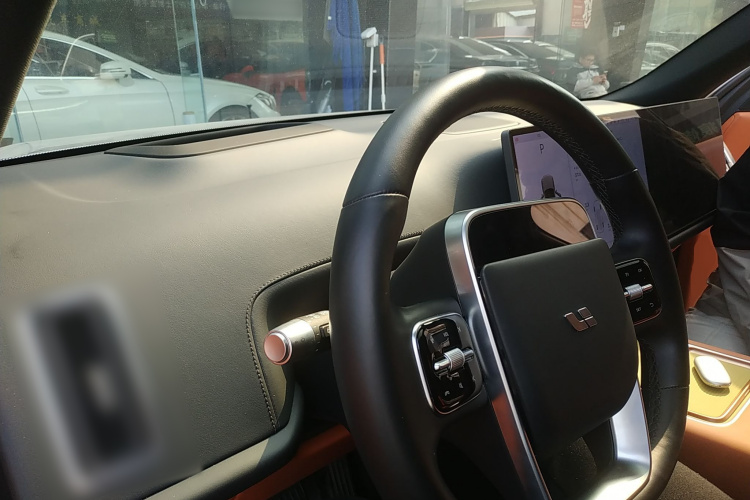 理想汽车 理想L8 2023款 Pro中控内饰12