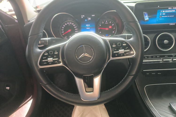 奔驰C级 2019款 C 260 L 运动版中控内饰13