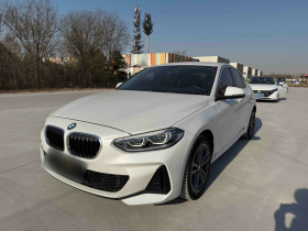 宝马1系 2022款 120i M运动版