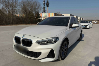 宝马1系 2022款 120i M运动版