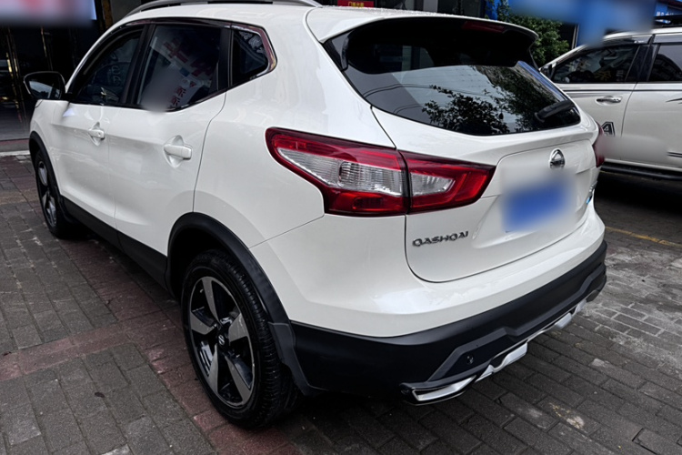 日产 逍客 2017款 2.0L CVT豪华版 国V车身外观6002