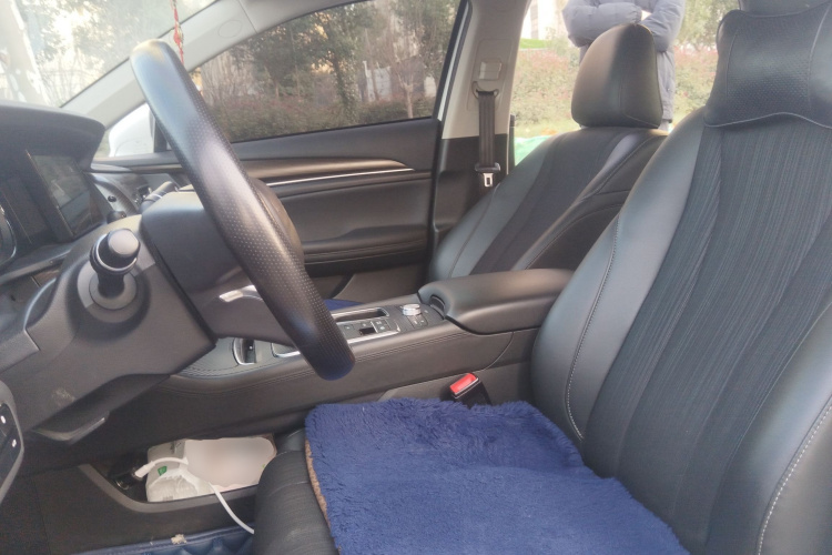 广汽传祺 传祺GA6 2019款 270T 自动精英版中控内饰19