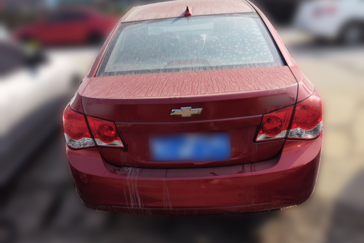 雪佛兰 科鲁兹 2013款 1.6L SL MT车身外观6