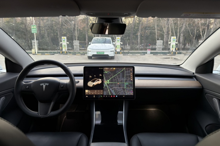 特斯拉 Model 3(进口) 2019款 长续航后驱版中控内饰7007