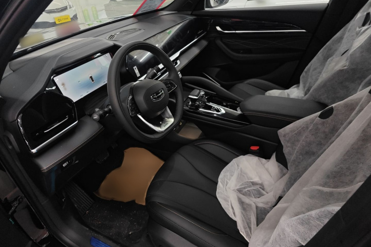 吉利汽车 星越L 2024款 2.0TD DCT EVO两驱长风版中控内饰7002