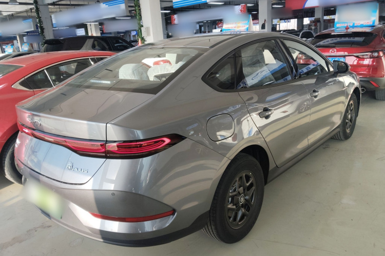 比亚迪 秦PLUS 2025款 DM-i 智驾版 55KM领先型车身外观6005