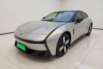 小鹏P7 2025款 820 超长续航 Ultra