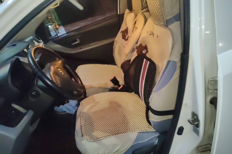 铃木 奥拓 2013款 1.0L 自动豪华型中控内饰19