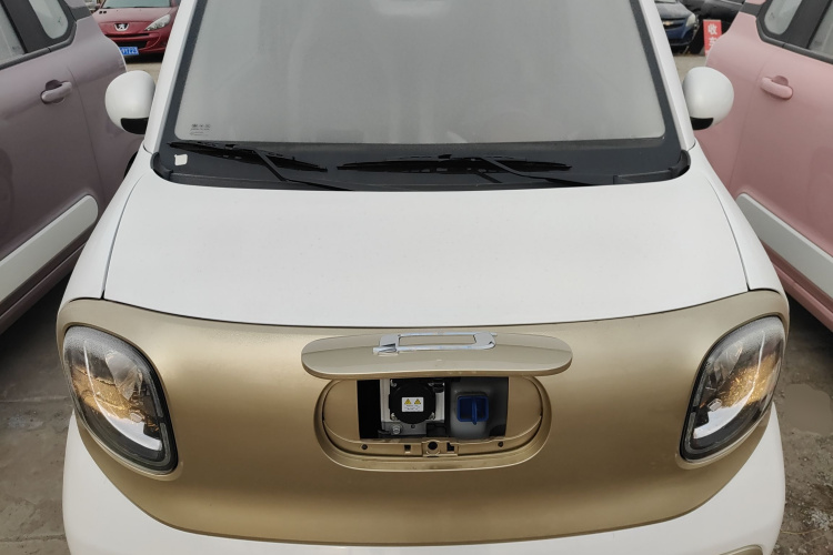 奔腾小马 2026款 222km 萌趣马 Plus机舱底盘24