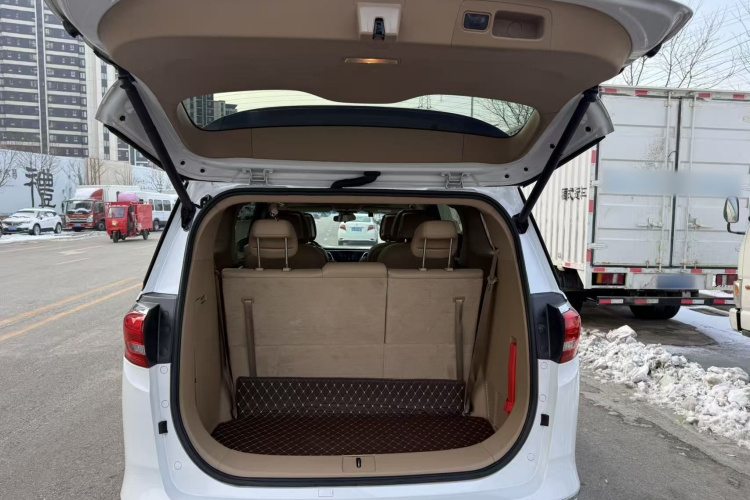 别克GL8 2018款 ES 28T 豪华型 国VI机舱底盘23