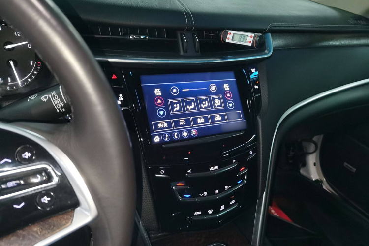 凯迪拉克XTS 2018款 28T 精英型局部细节16