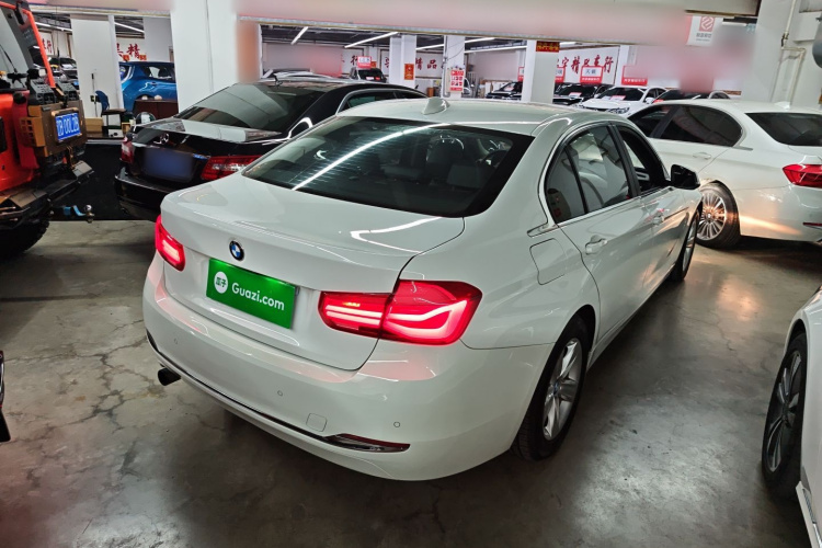 宝马3系 2016款 316Li 时尚型车身外观7