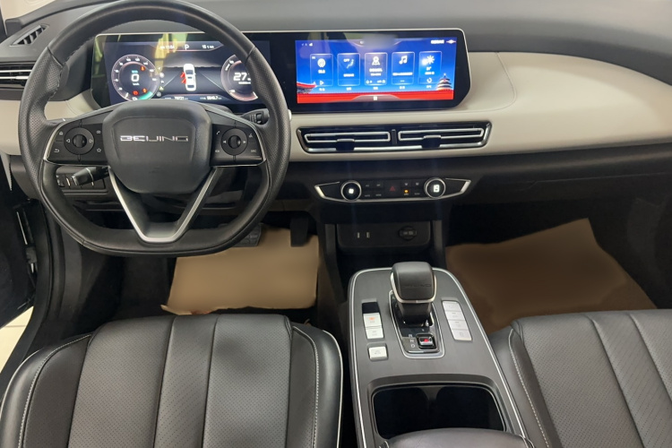 北京汽车 北京EU5 PLUS 2023款 R500 优享版中控内饰7004