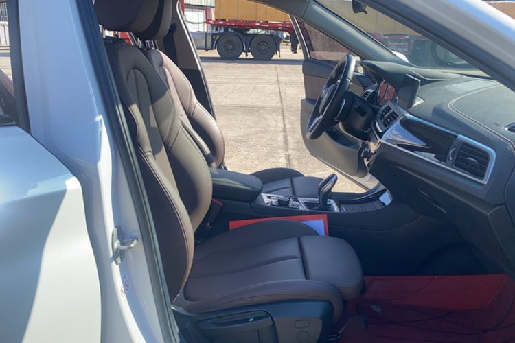 宝马1系 2020款 125i 领先型M运动套装局部细节41